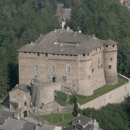 Castello Di Compiano Hotel Relais Museum Ngoại thất bức ảnh