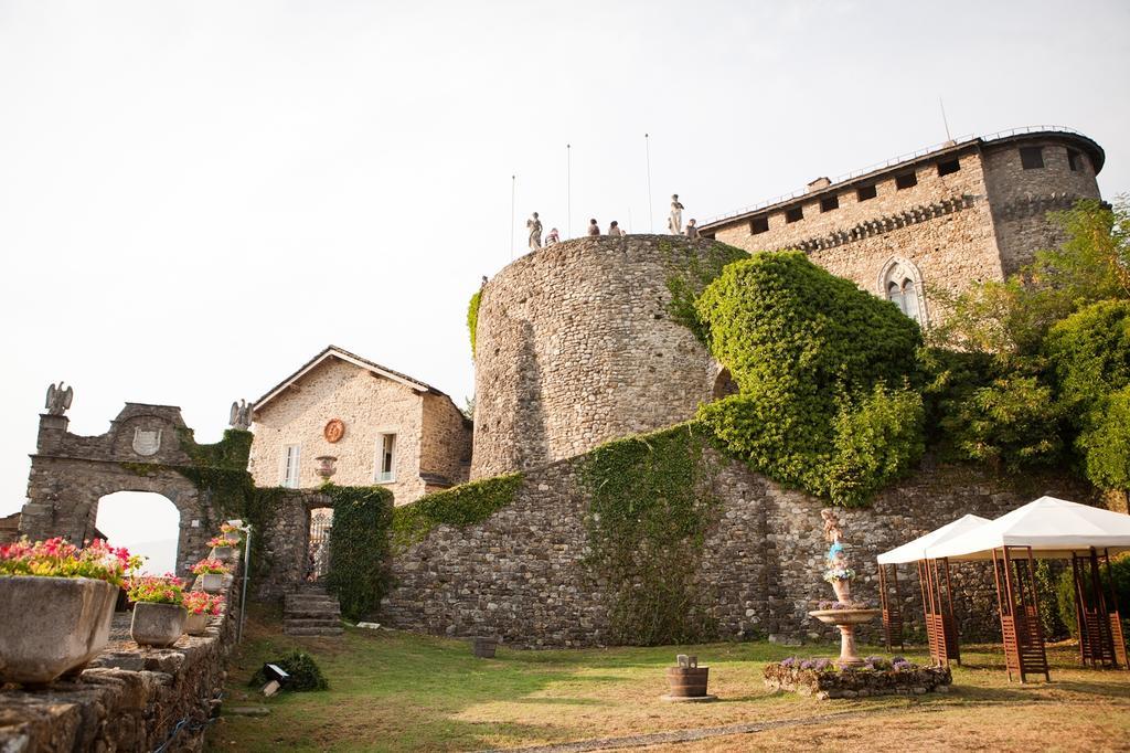 Castello Di Compiano Hotel Relais Museum Ngoại thất bức ảnh